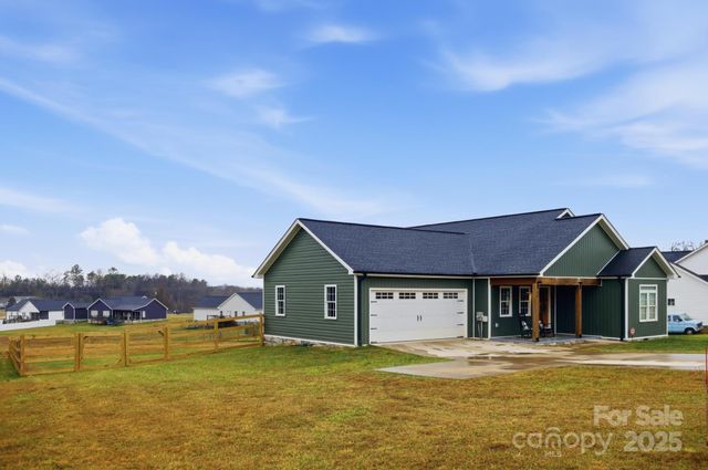 88 Pine Tree Road, Taylorsville, NC 28681