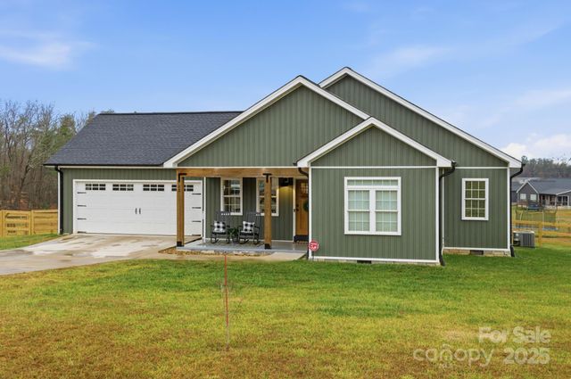 88 Pine Tree Road, Taylorsville, NC 28681