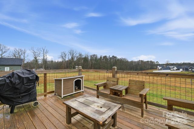 88 Pine Tree Road, Taylorsville, NC 28681