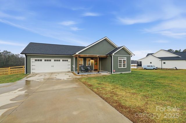 88 Pine Tree Road, Taylorsville, NC 28681