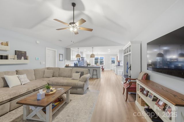 88 Pine Tree Road, Taylorsville, NC 28681