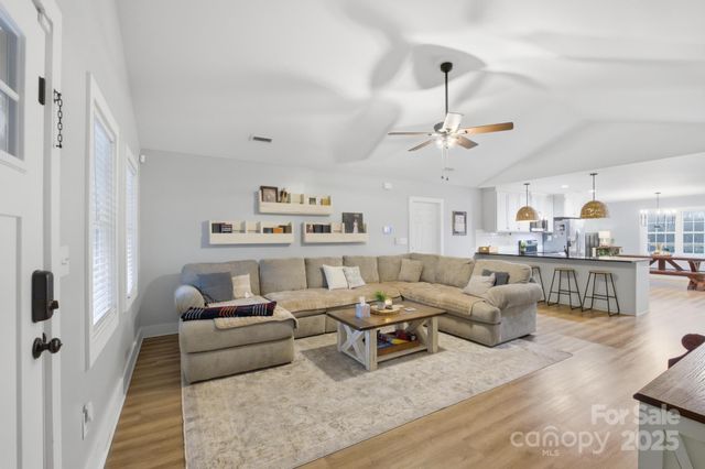 88 Pine Tree Road, Taylorsville, NC 28681