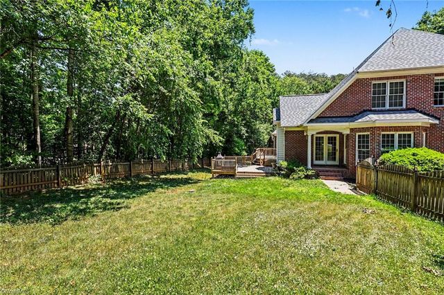8005 Whitmore Cove Lane, Clemmons, NC 27012