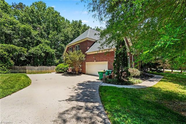 8005 Whitmore Cove Lane, Clemmons, NC 27012