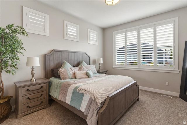 1692 W SPRING MEADOW LN, Farmington, UT 84025