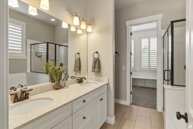 1692 W SPRING MEADOW LN, Farmington, UT 84025