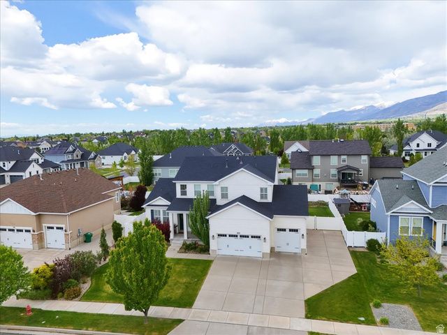 1692 W SPRING MEADOW LN, Farmington, UT 84025