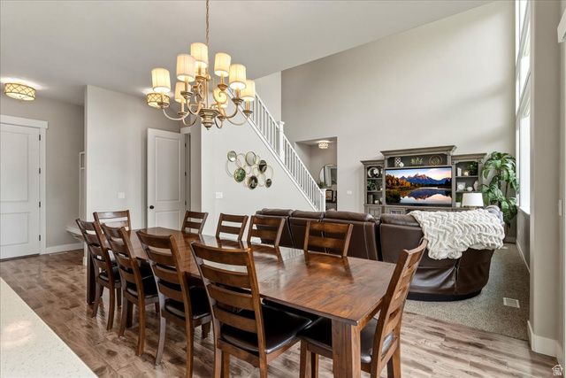 1692 W SPRING MEADOW LN, Farmington, UT 84025