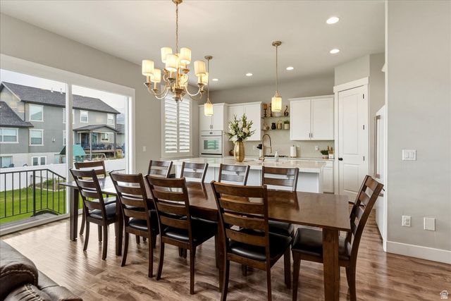 1692 W SPRING MEADOW LN, Farmington, UT 84025