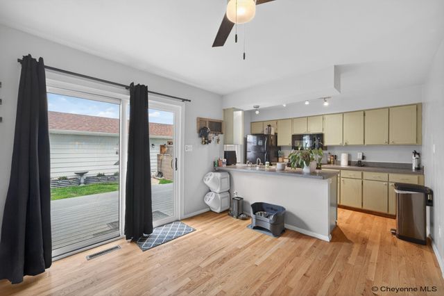 1454 TRENT CT, Cheyenne, WY 82009