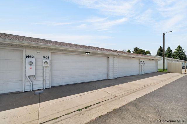 1454 TRENT CT, Cheyenne, WY 82009