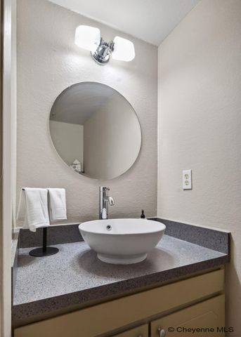 1454 TRENT CT, Cheyenne, WY 82009