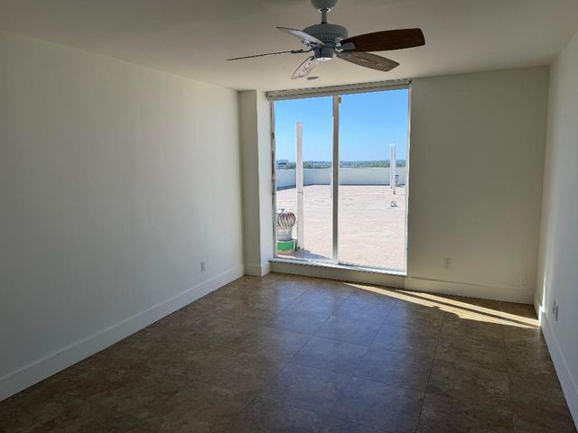 2000 NE 135th Street Ph, North Miami, FL 33181