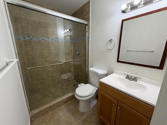 2000 NE 135th Street Ph, North Miami, FL 33181