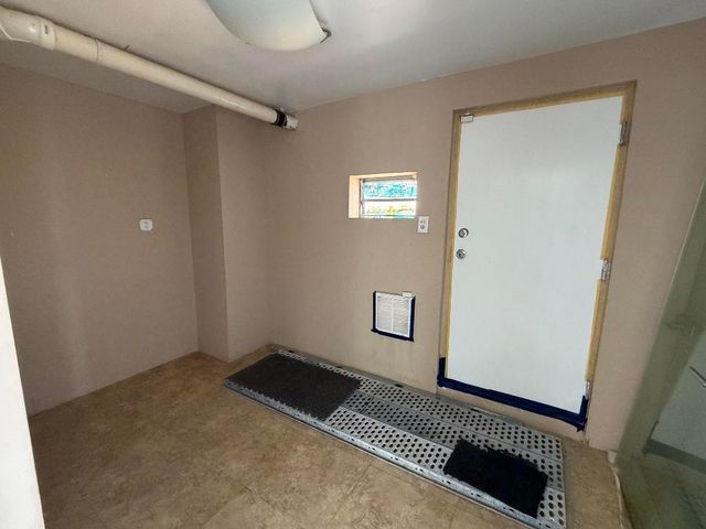 2000 NE 135th Street Ph, North Miami, FL 33181