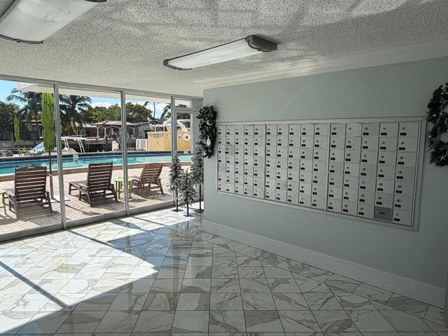 2000 NE 135th Street Ph, North Miami, FL 33181