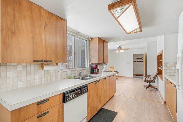 4738 Maplewood Drive, Bay City, MI 48706