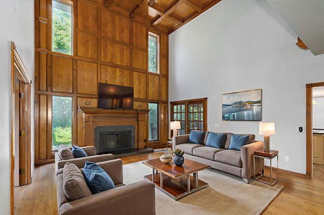 4963 S Glenhaven Avenue, Springfield, MO 65804