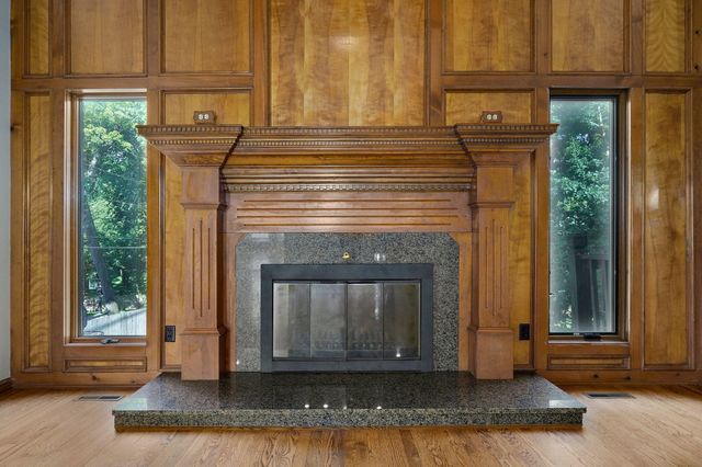 4963 S Glenhaven Avenue, Springfield, MO 65804