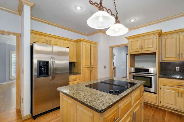 4963 S Glenhaven Avenue, Springfield, MO 65804