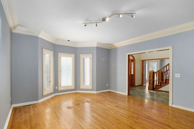 4963 S Glenhaven Avenue, Springfield, MO 65804