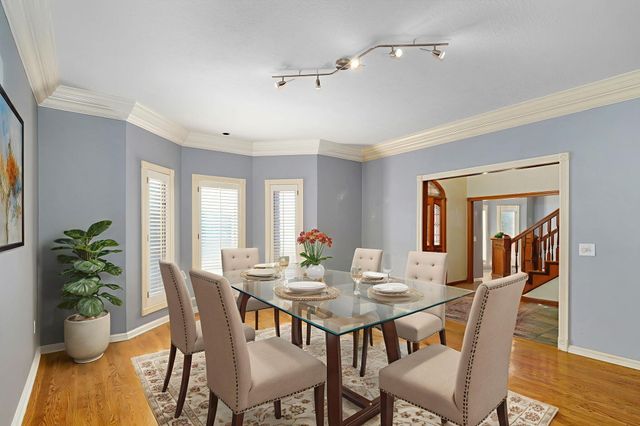 4963 S Glenhaven Avenue, Springfield, MO 65804