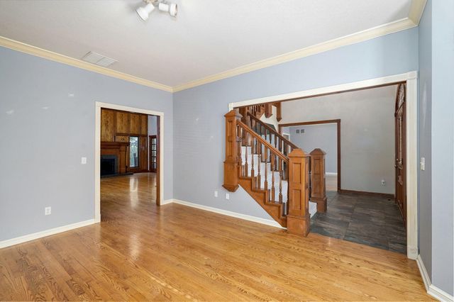 4963 S Glenhaven Avenue, Springfield, MO 65804