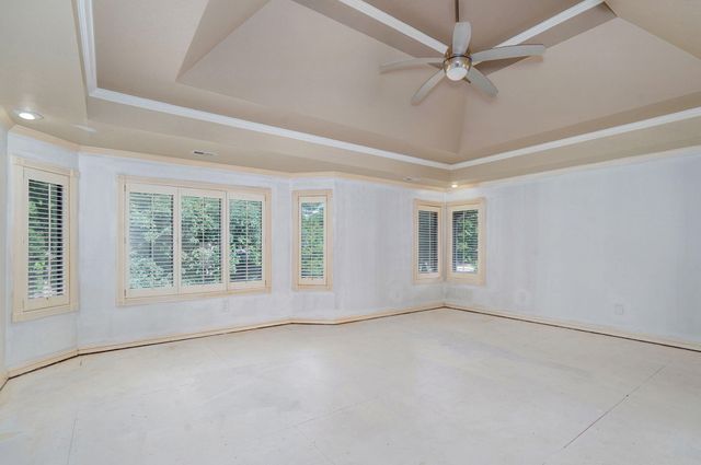 4963 S Glenhaven Avenue, Springfield, MO 65804