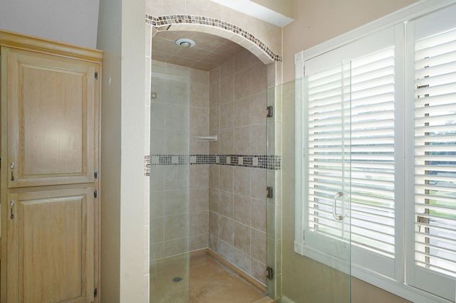 4963 S Glenhaven Avenue, Springfield, MO 65804