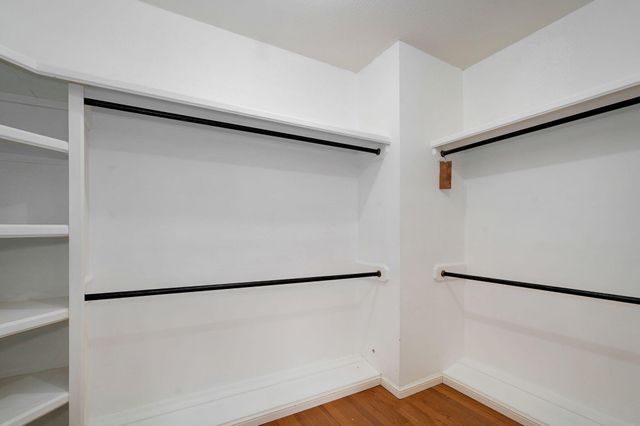 4963 S Glenhaven Avenue, Springfield, MO 65804