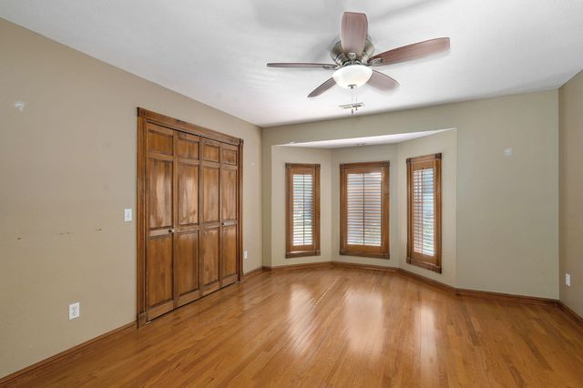 4963 S Glenhaven Avenue, Springfield, MO 65804