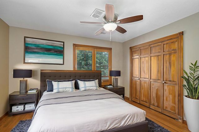 4963 S Glenhaven Avenue, Springfield, MO 65804