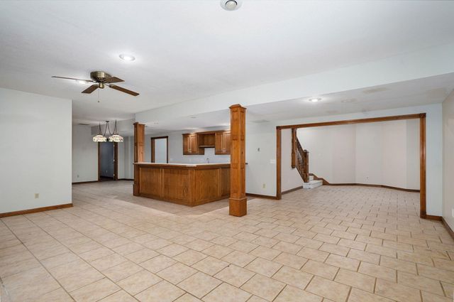 4963 S Glenhaven Avenue, Springfield, MO 65804