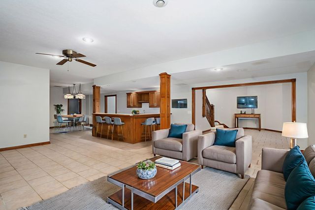 4963 S Glenhaven Avenue, Springfield, MO 65804