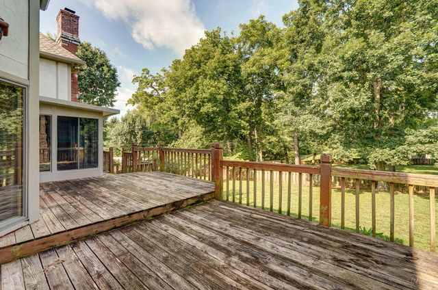 4963 S Glenhaven Avenue, Springfield, MO 65804