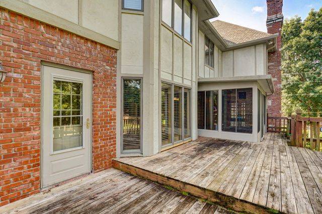 4963 S Glenhaven Avenue, Springfield, MO 65804