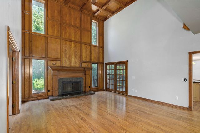 4963 S Glenhaven Avenue, Springfield, MO 65804