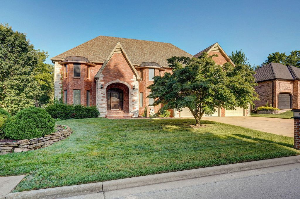 4963 S Glenhaven Avenue, Springfield, MO 65804