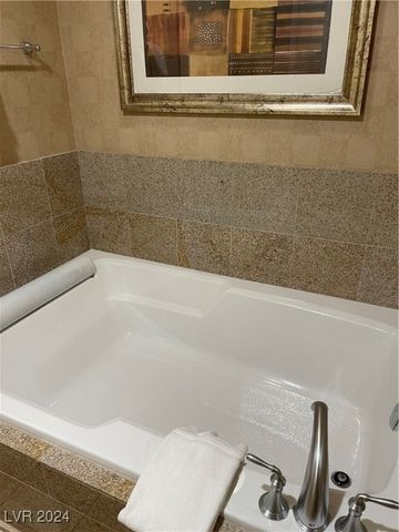 211 East Flamingo Road 614, Las Vegas, NV 89169