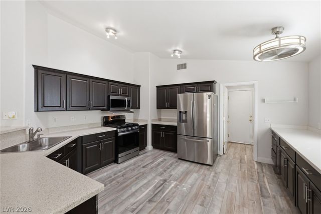 5721 Great Eagle Court, Las Vegas, NV 89122
