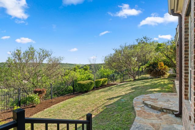 2717 Bartons Bluff LN, Austin, TX 78746