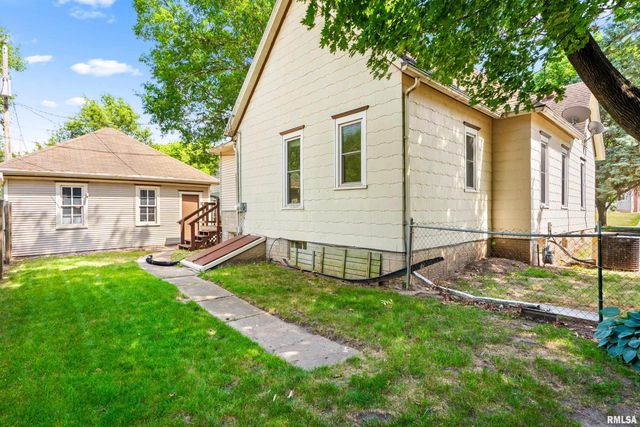 1309 MARKET Street, Pekin, IL 61554