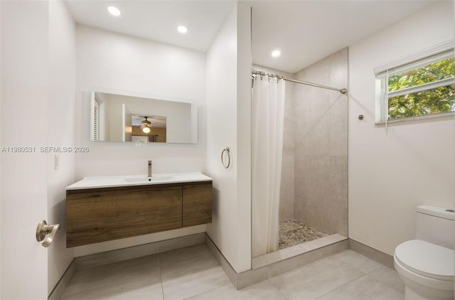 15700 SW 77th Ct, Palmetto Bay, FL 33157