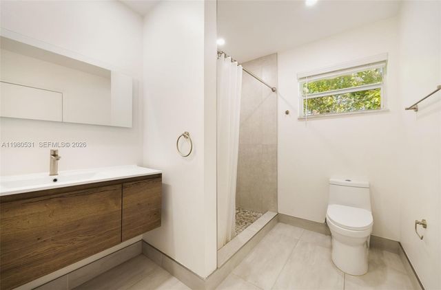 15700 SW 77th Ct, Palmetto Bay, FL 33157