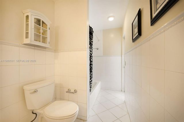 15700 SW 77th Ct, Palmetto Bay, FL 33157