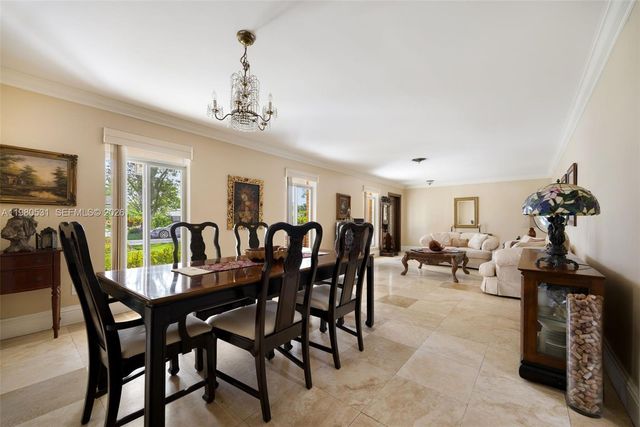 15700 SW 77th Ct, Palmetto Bay, FL 33157