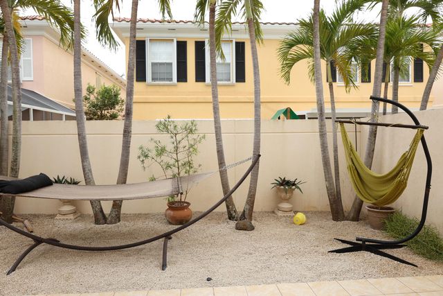 80 Live Oak Circle, Tequesta, FL 33469