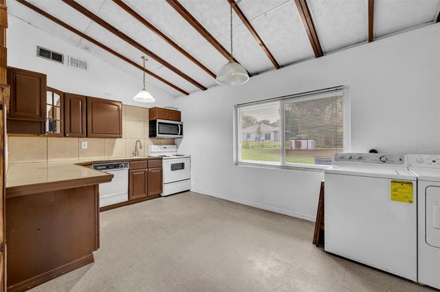 645 PARK AVENUE, Orange City, FL 32763