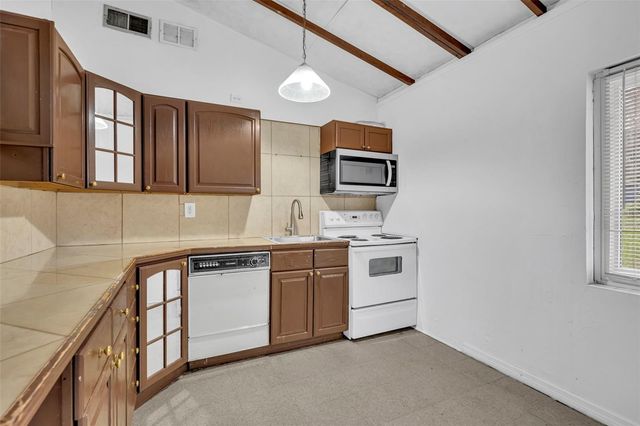645 PARK AVENUE, Orange City, FL 32763