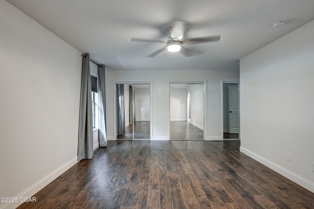 2208 Sunset Circle, Neosho, MO 64850